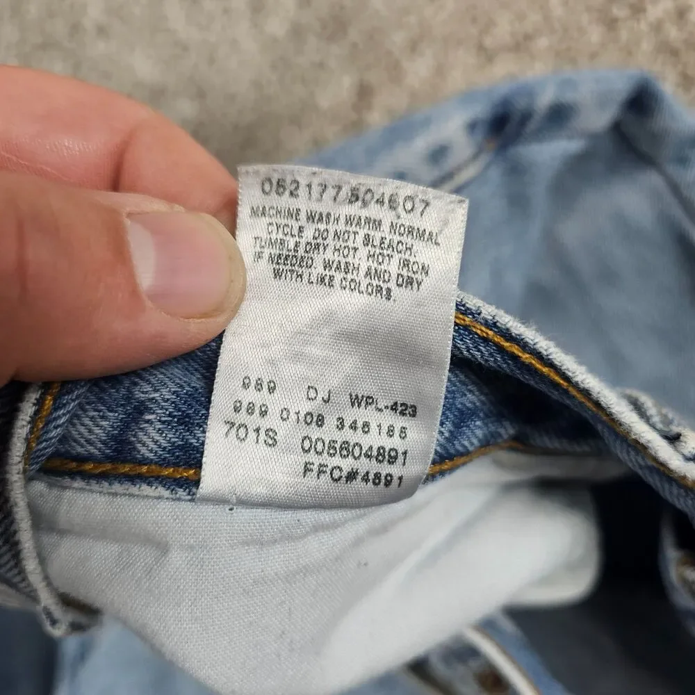 Levis 560 Jeans Mens 33x29 Light Wash Loose Tapered Relaxed Grunge Distressed